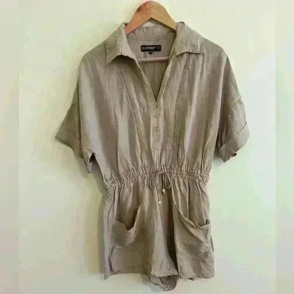 BLANK NYC Linen Blend Short Sleeve Collared Romper Beige Tan Size Medium Pockets - Picture 2 of 8
